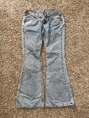 Light Wash Women's Flare Jeans - Classic High-Rise Denim